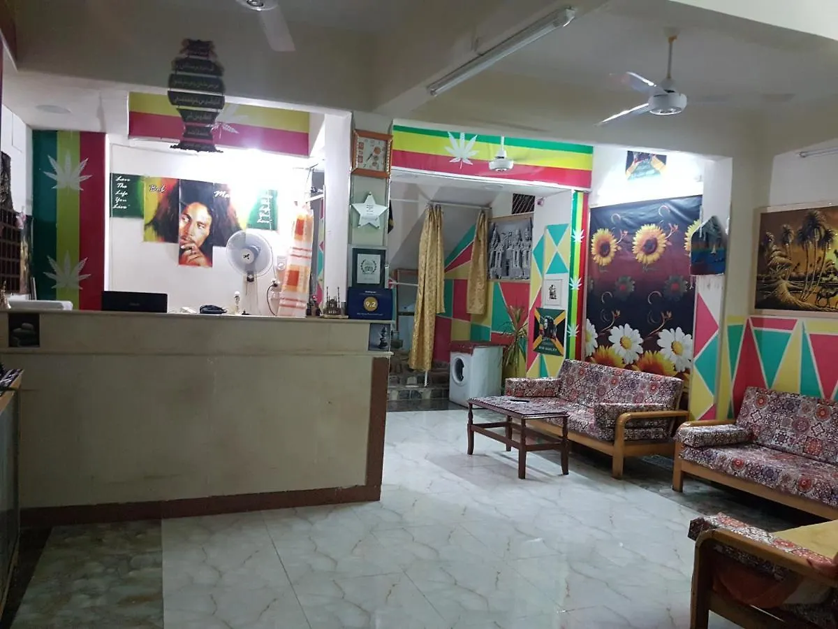 Bob Marley Peace Hotel Luxor Egypten