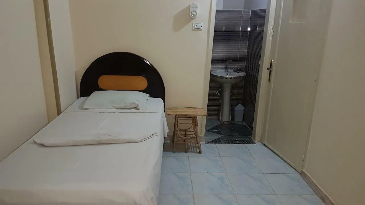 ***  Bob Marley Peace Hotel Luxor Egypten